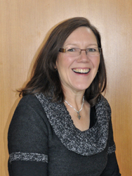 suzanne2011web.jpg
